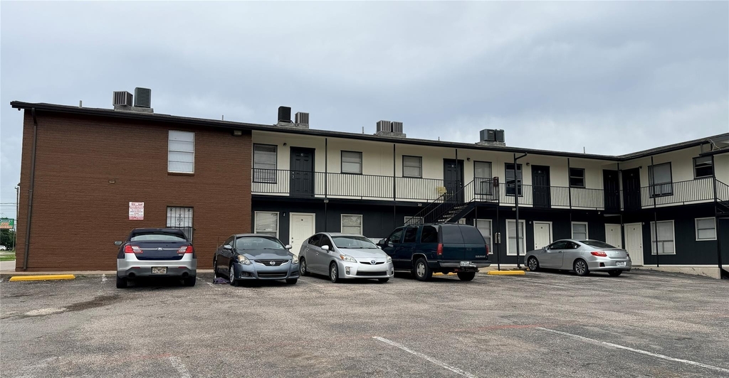 420 N Gilmer St - Photo 3