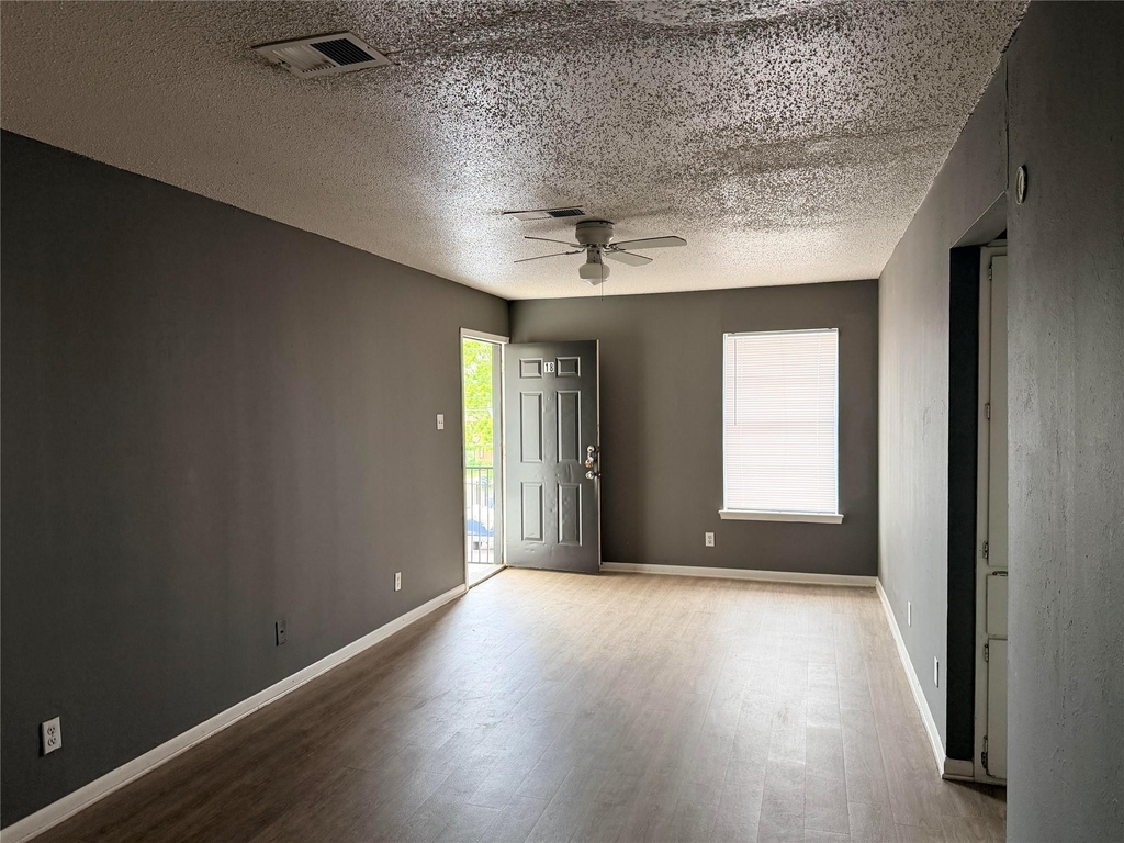 420 N Gilmer St - Photo 9