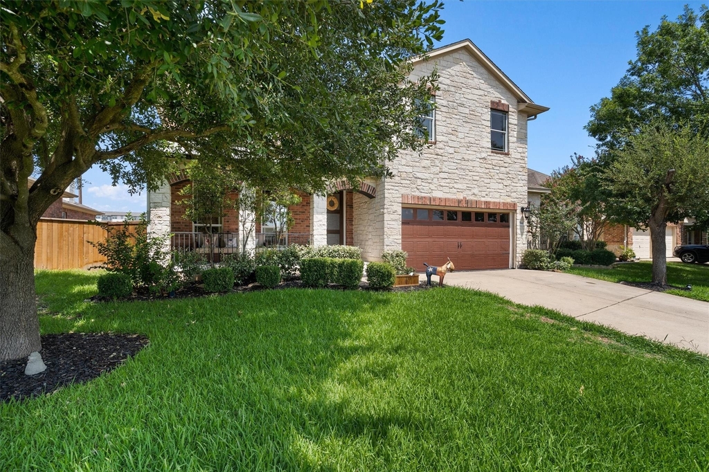 542 Centerbrook Pl - Photo 0