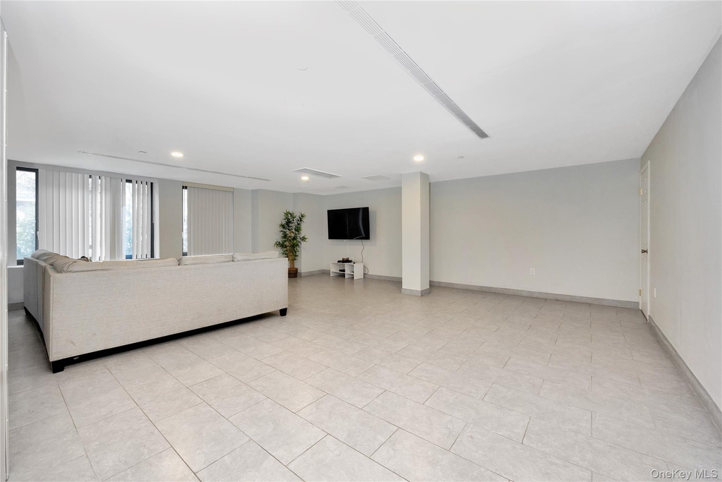 89th Avenue - Photo 19