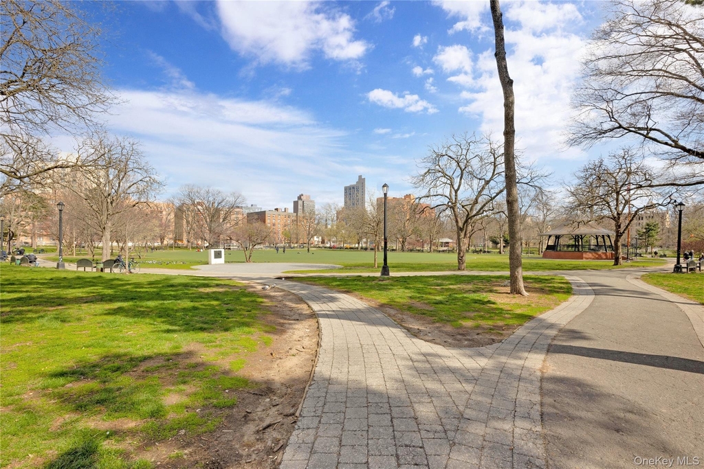 89th Avenue - Photo 22