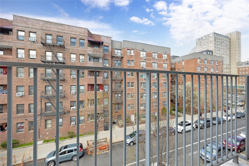 89th Avenue - Photo 16