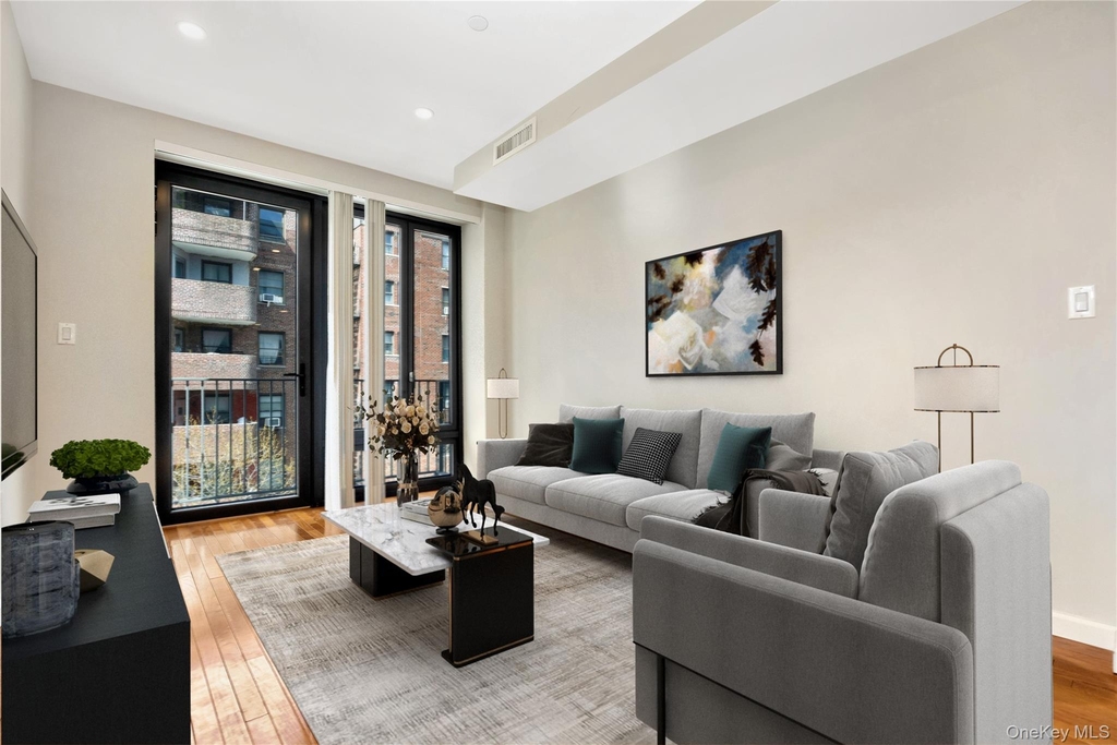 89th Avenue - Photo 4