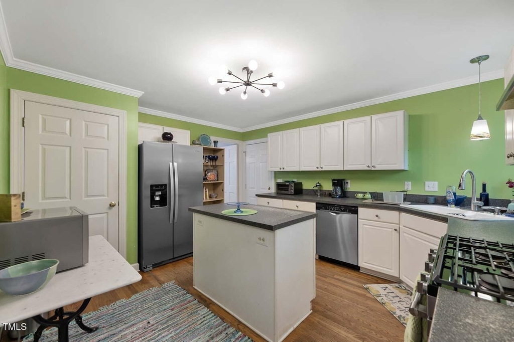 303 Cary Pines Drive - Photo 8