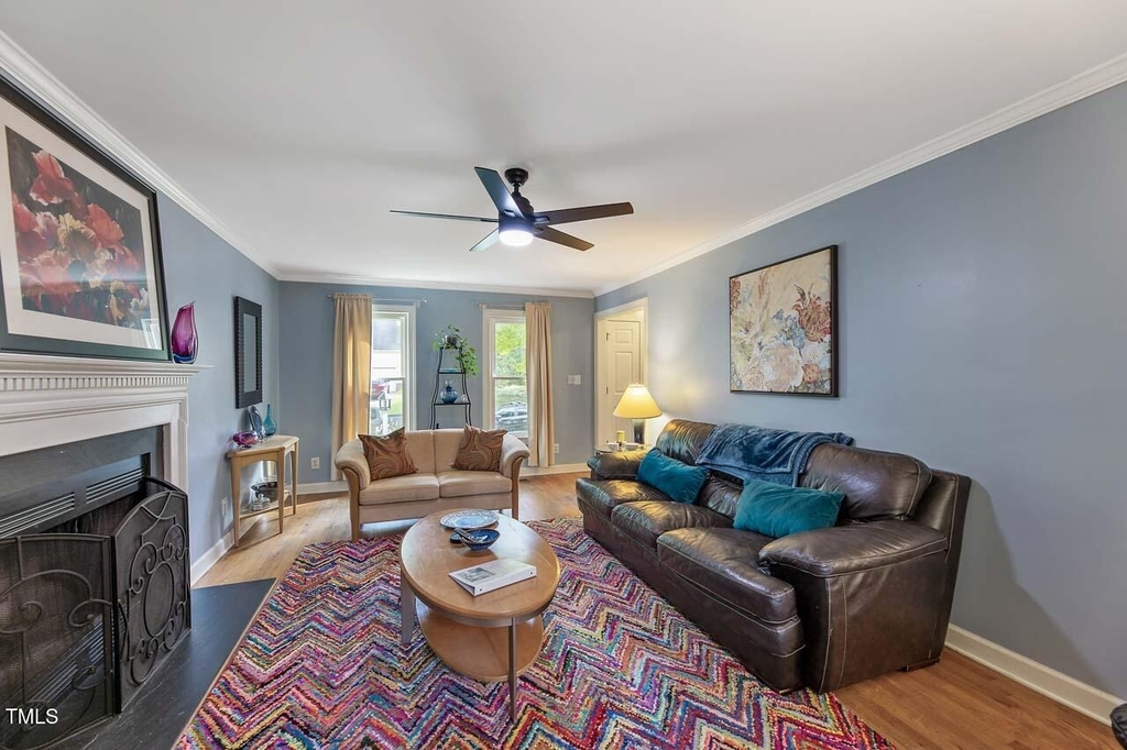 303 Cary Pines Drive - Photo 4