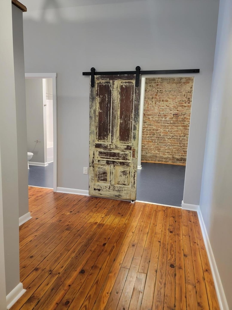112 N Birch Avenue - Photo 3