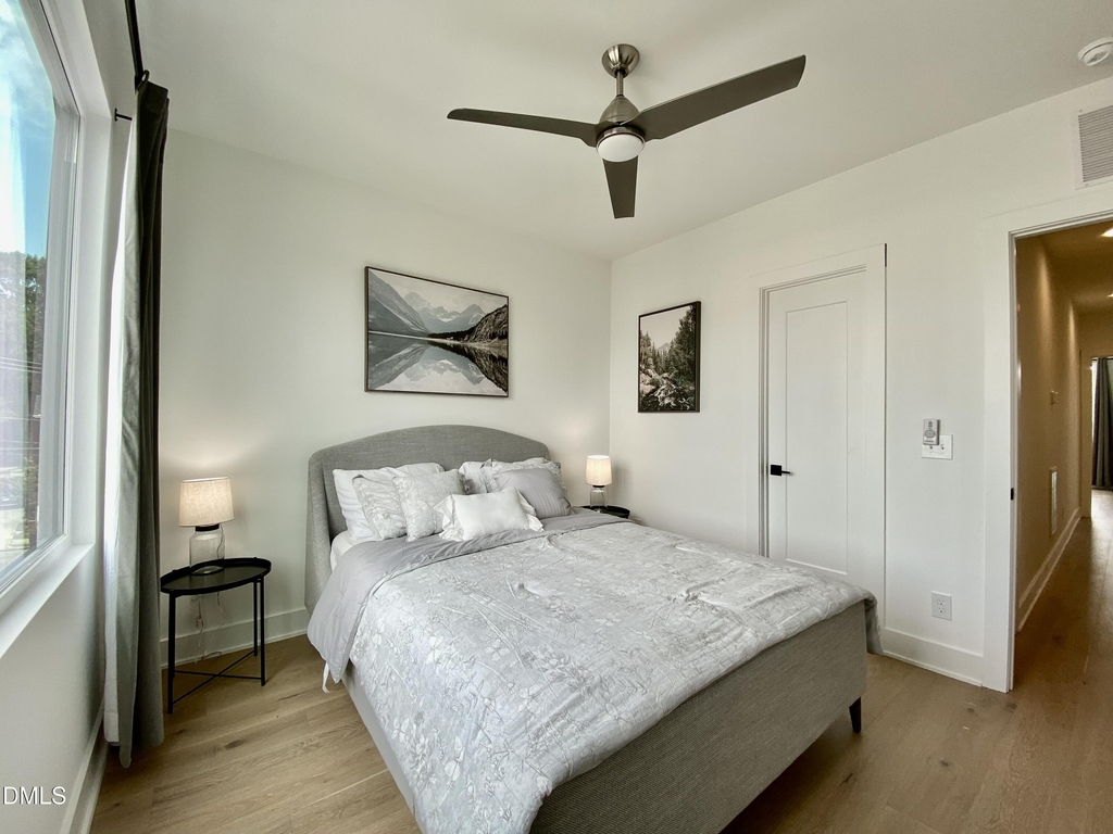 629 N Queen Street - Photo 29