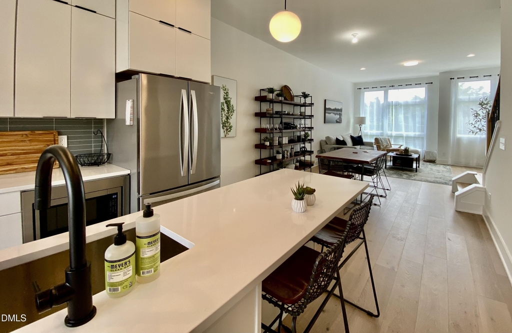629 N Queen Street - Photo 17