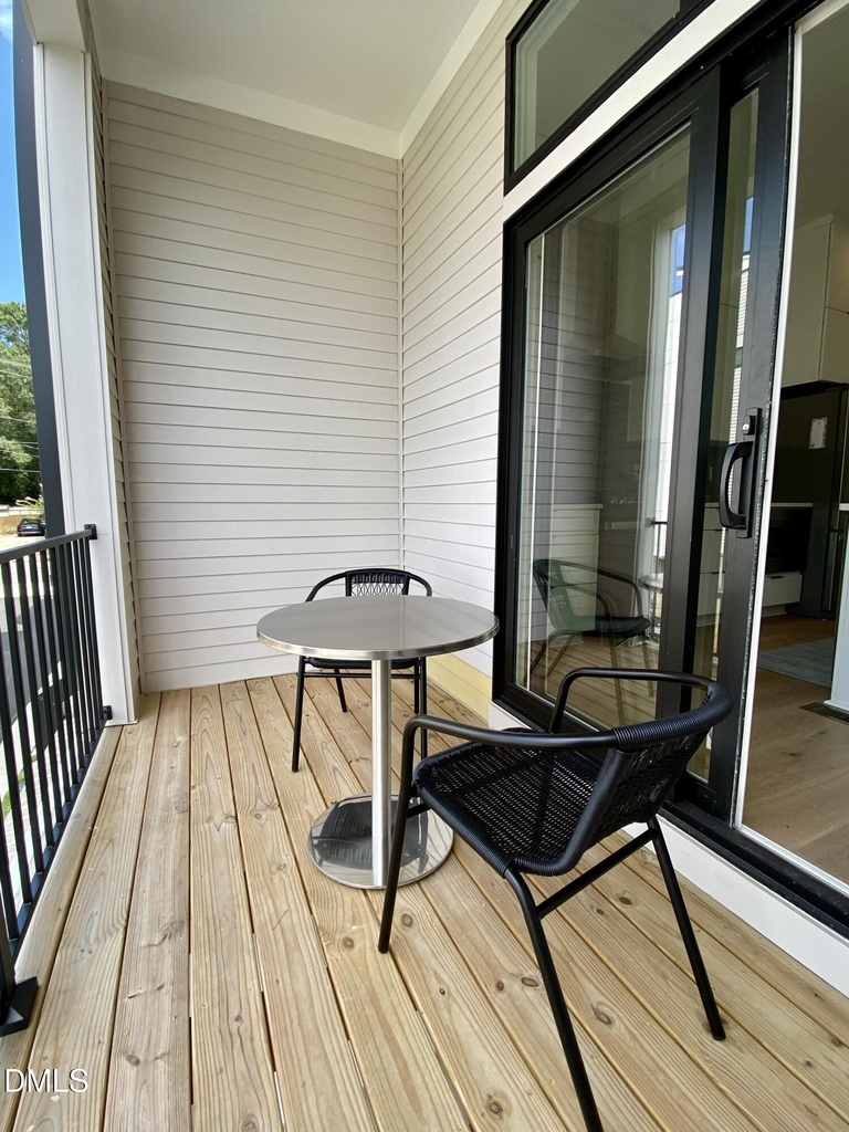 629 N Queen Street - Photo 9