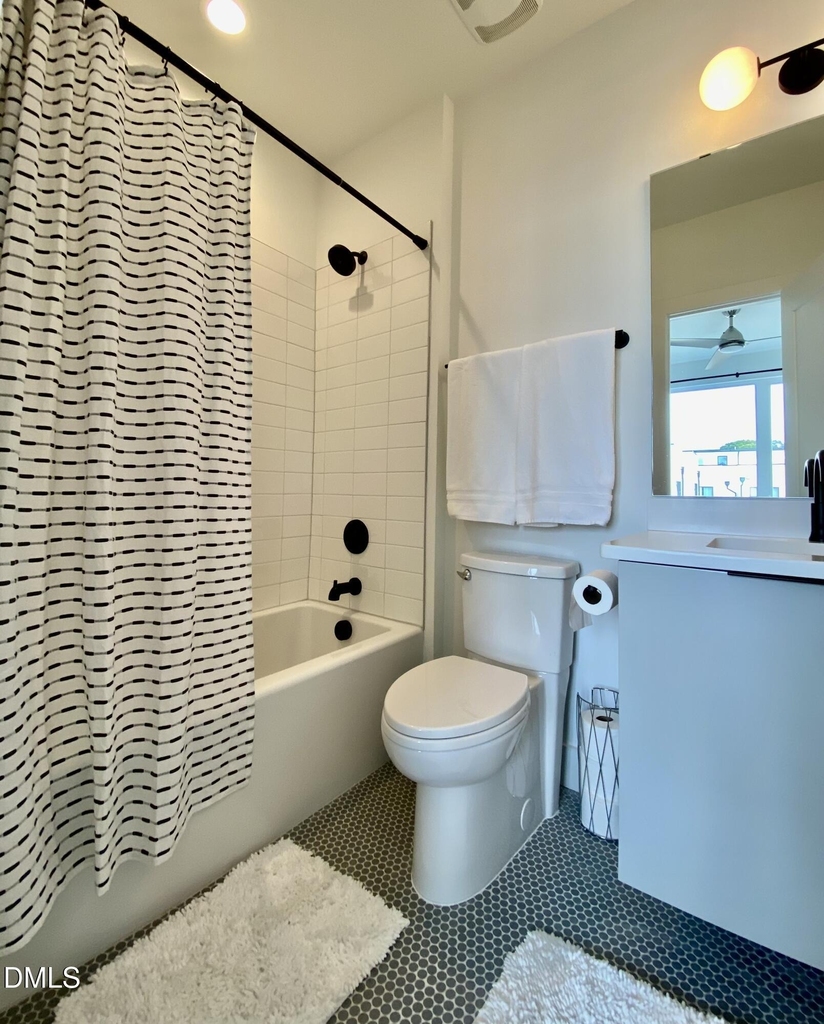 629 N Queen Street - Photo 31
