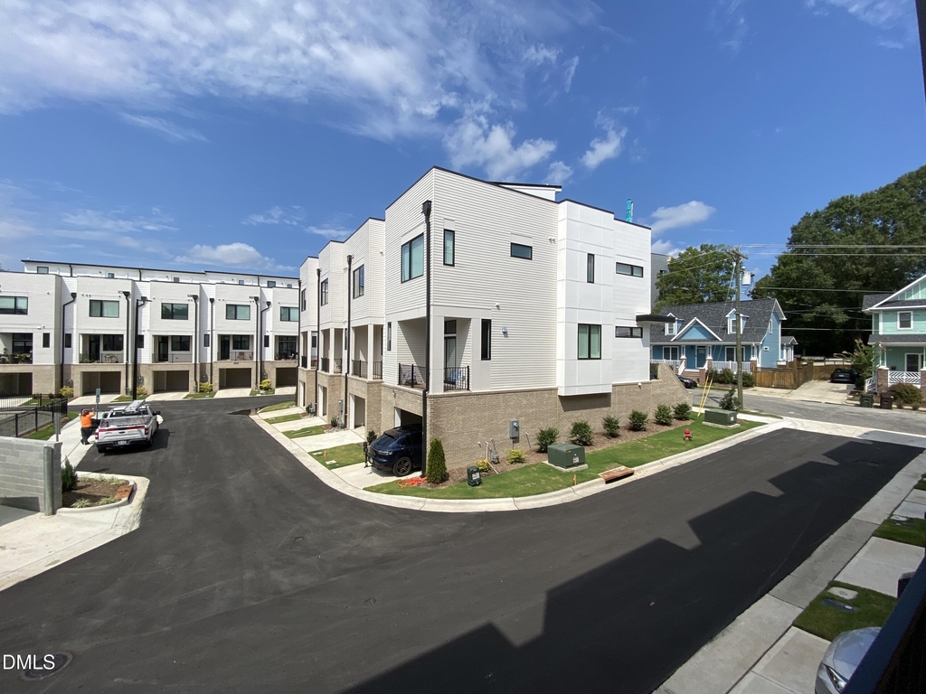 629 N Queen Street - Photo 53