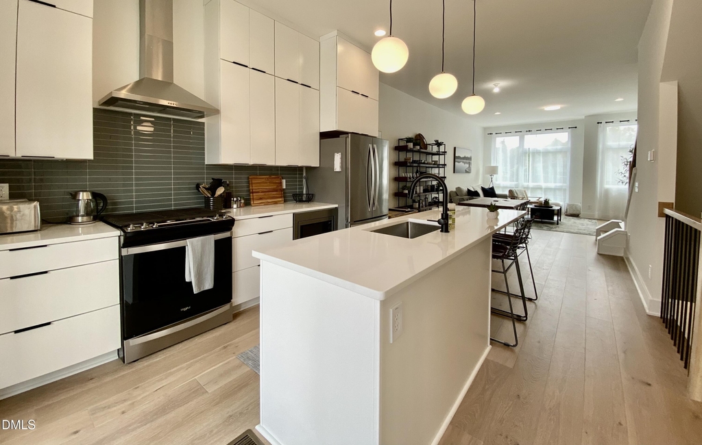 629 N Queen Street - Photo 13