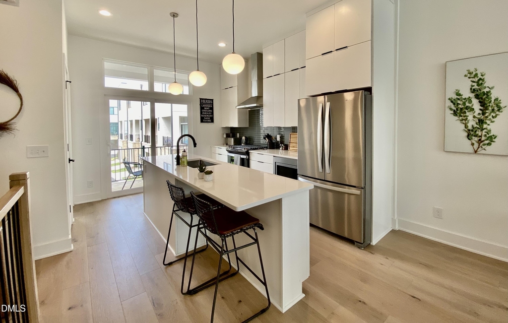 629 N Queen Street - Photo 16