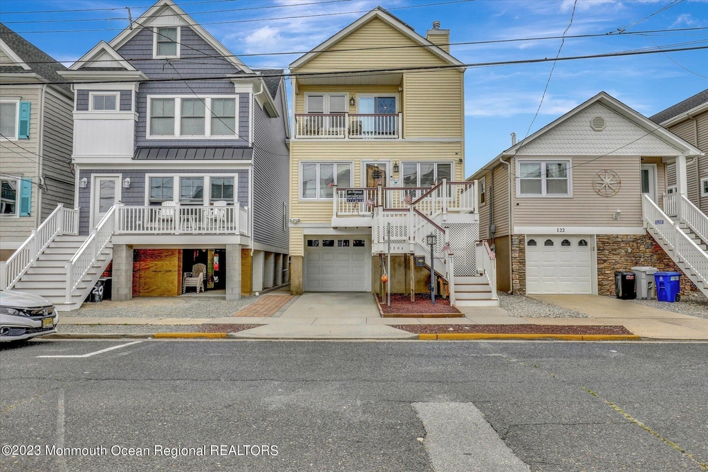120a Randall Avenue - Photo 3