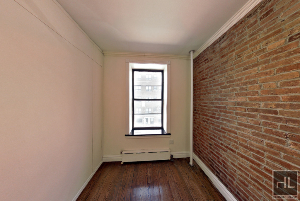 West 51st Street - Photo 5