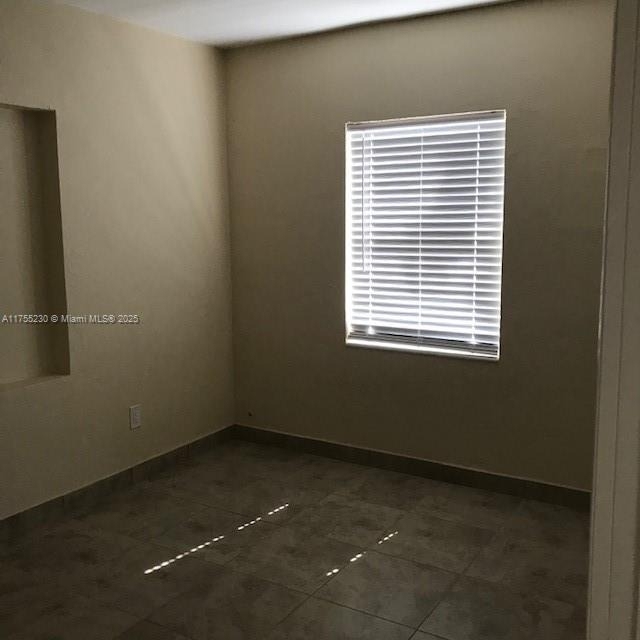 1632 Ne 183rd St - Photo 2