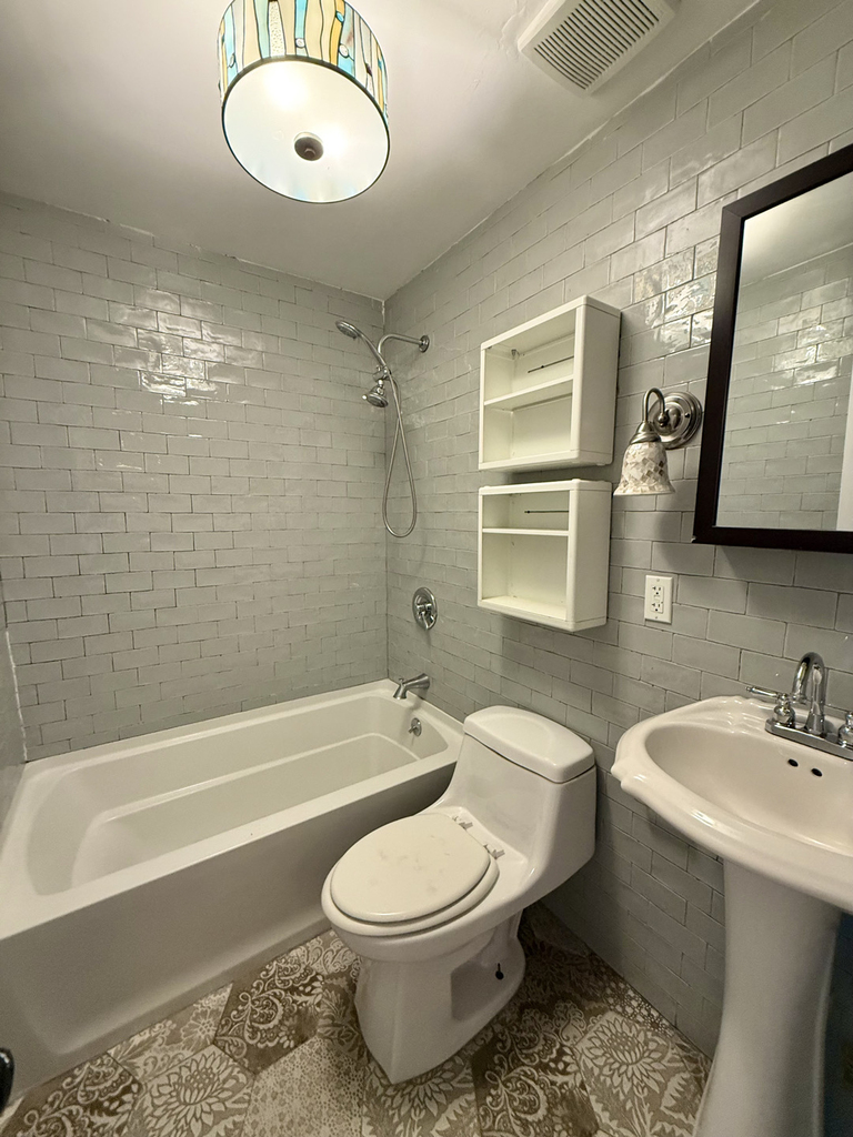 70 Halsey Street - Photo 10