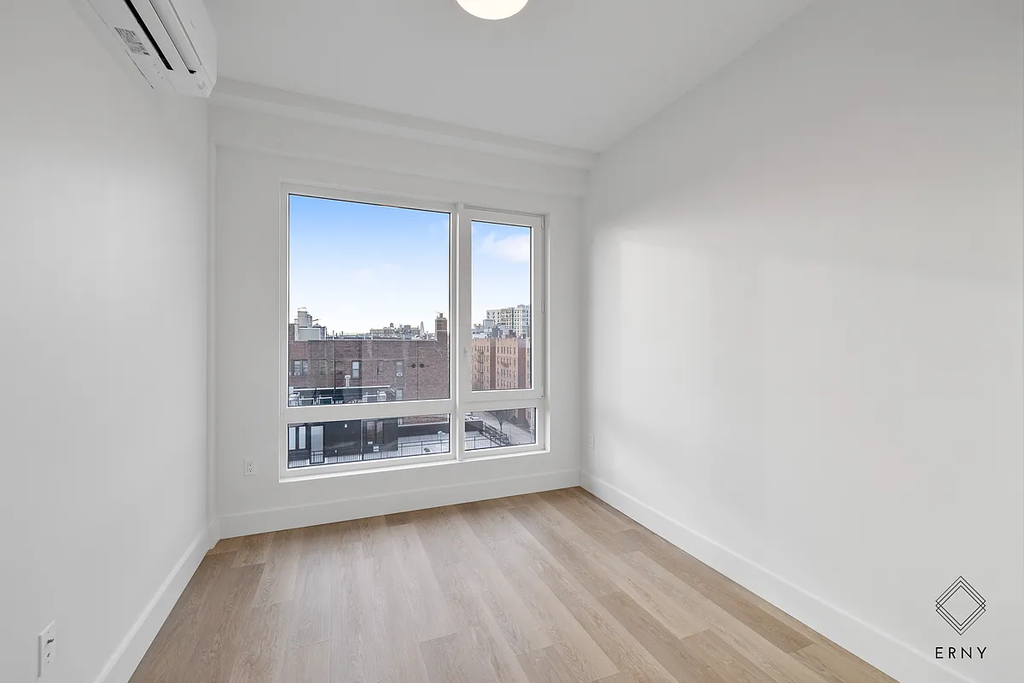 80 linden blvd - Photo 6