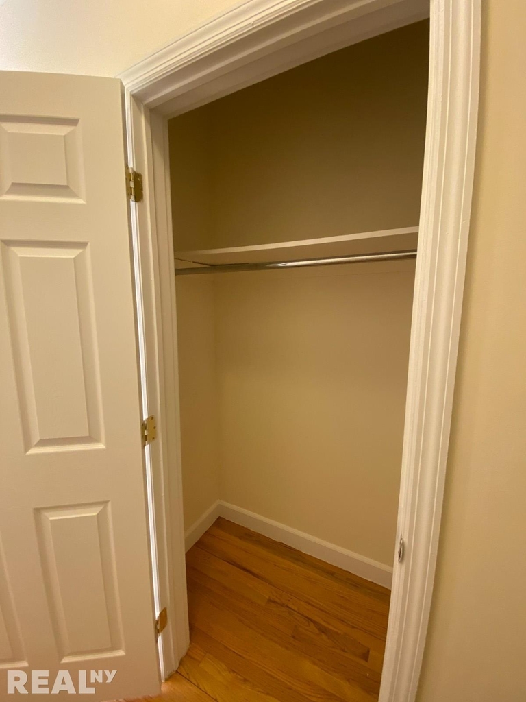 117 W 13th St - Photo 3