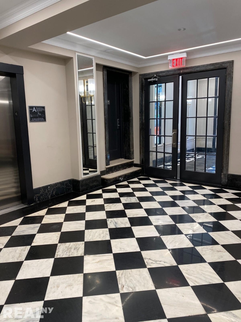 117 W 13th St - Photo 6