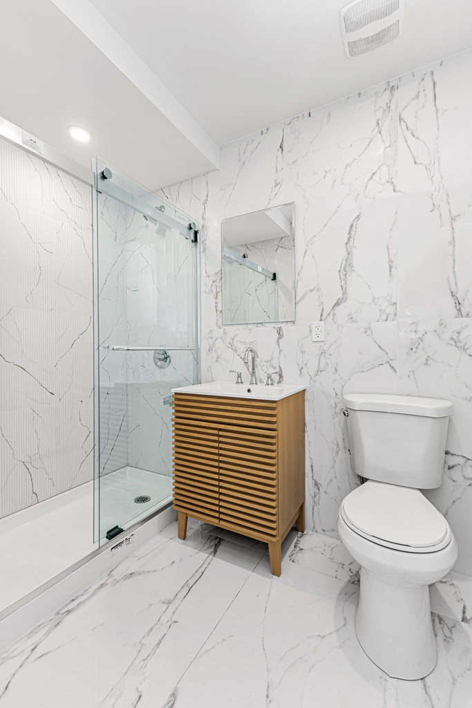255 West 36th Street - Photo 5