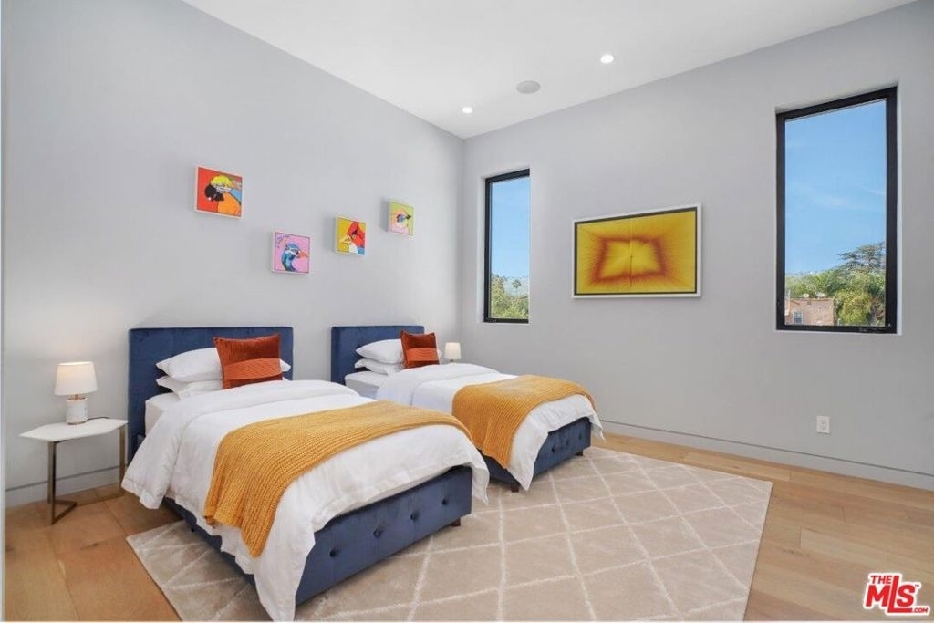 346 N Kings Road - Photo 25
