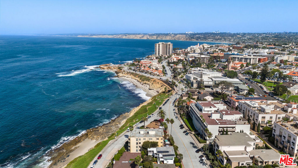457 Coast Boulevard - Photo 4