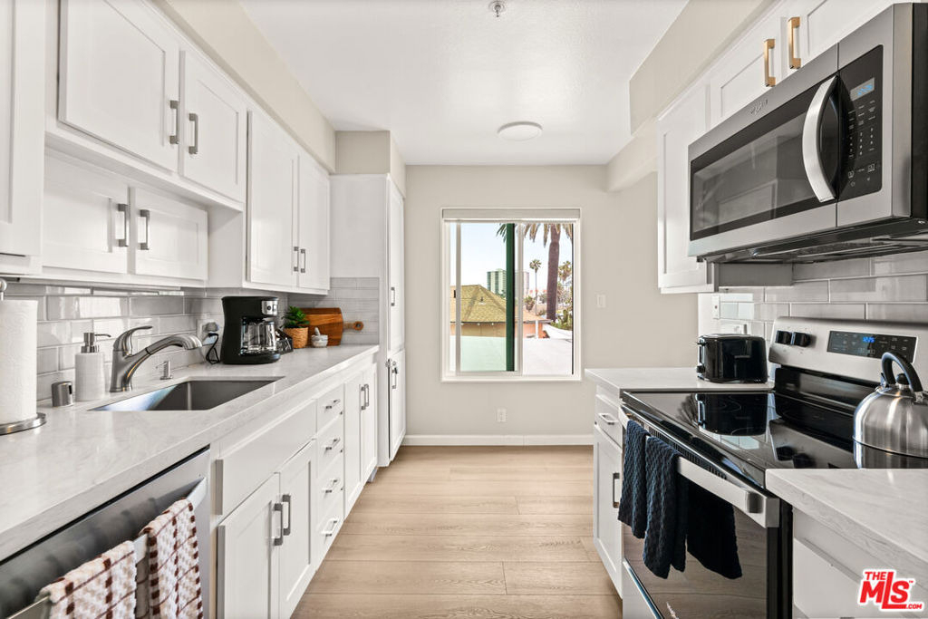 457 Coast Boulevard - Photo 11