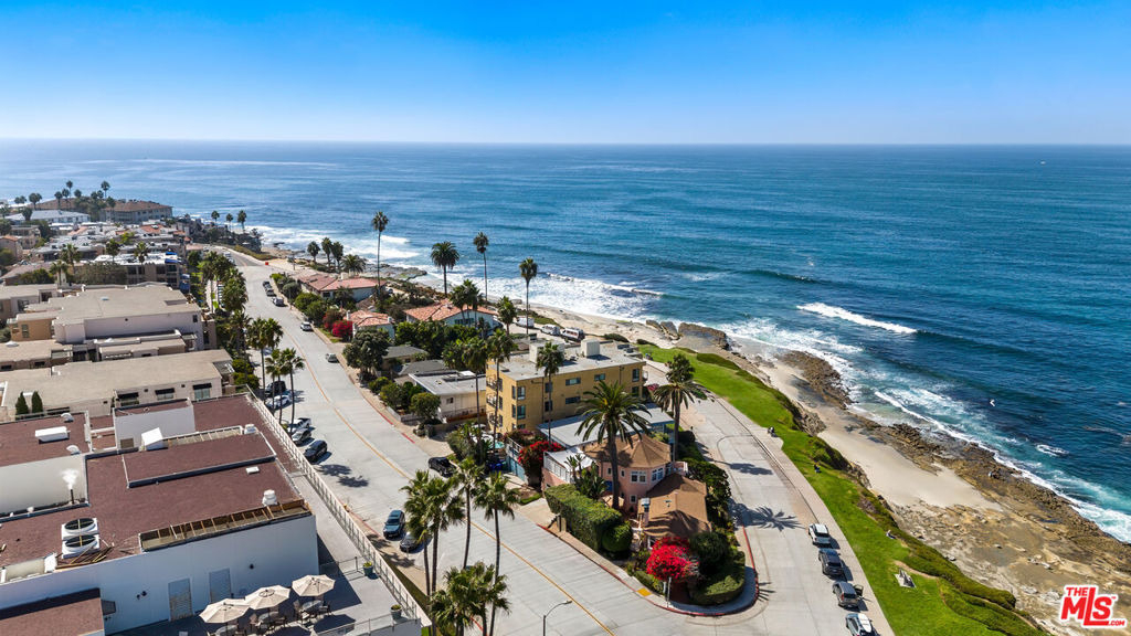 457 Coast Boulevard - Photo 1