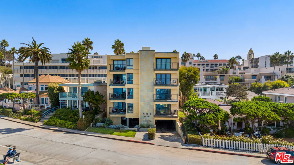 457 Coast Boulevard - Photo 2