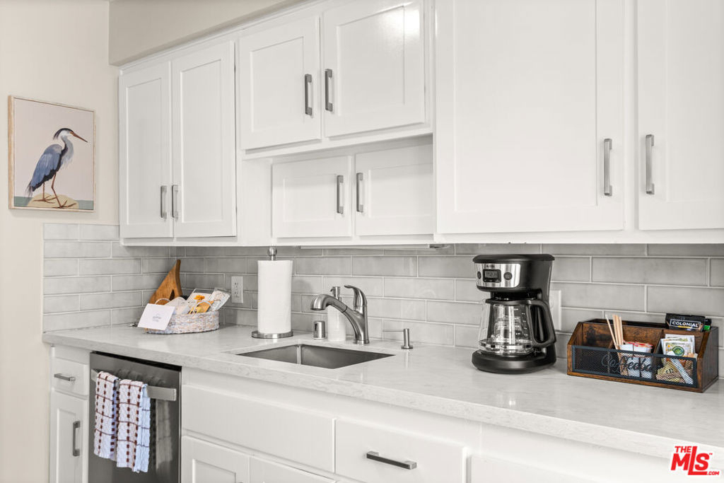 457 Coast Boulevard - Photo 10