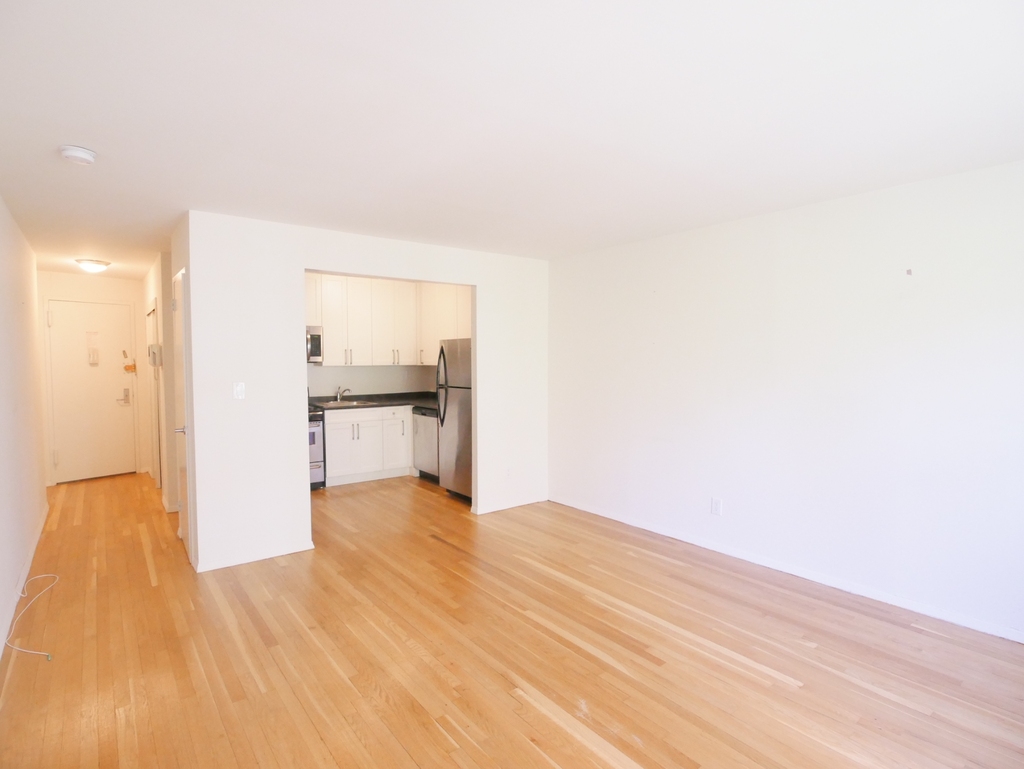70 East 12th Street - Photo 3