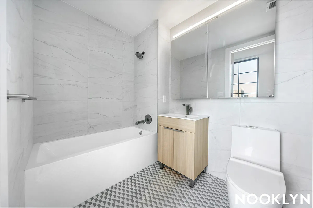 40 Bruckner Boulevard - Photo 7