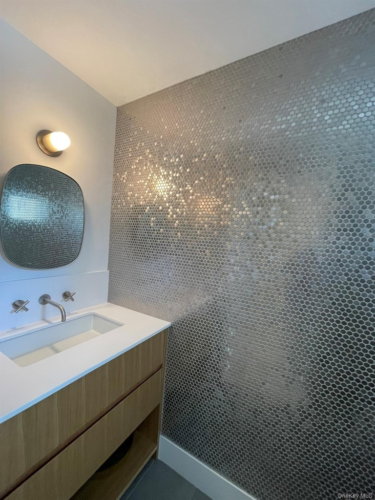 495 N Parish Drive - Photo 3