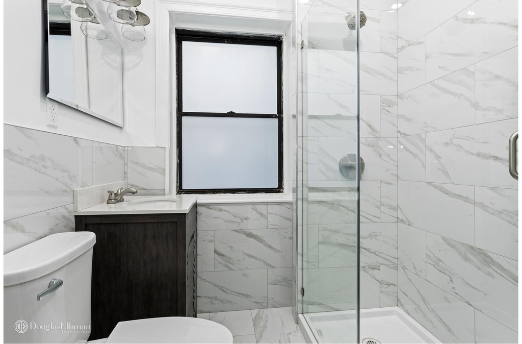 453 W 140th St - Photo 3