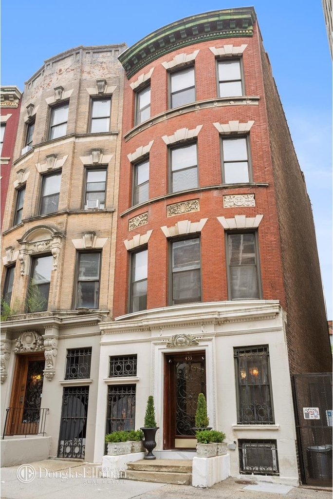 453 W 140th St - Photo 9