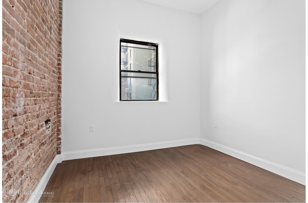 453 W 140th St - Photo 4