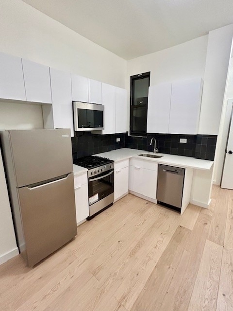 248 E 90th Street - Photo 2