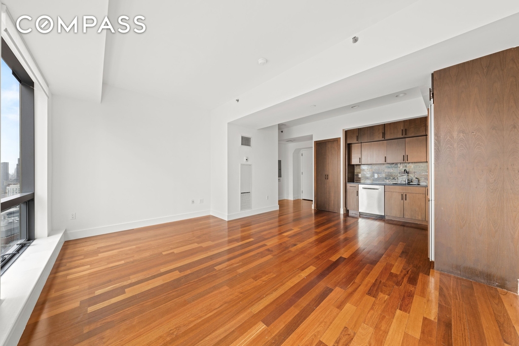 150 Myrtle Avenue - Photo 4