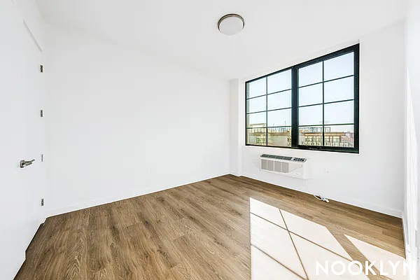 40 Bruckner Boulevard - Photo 3