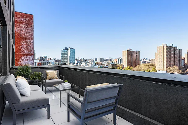 40 Bruckner Boulevard - Photo 1