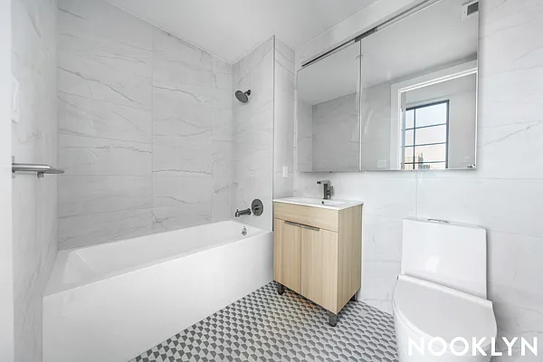 40 Bruckner Boulevard - Photo 7