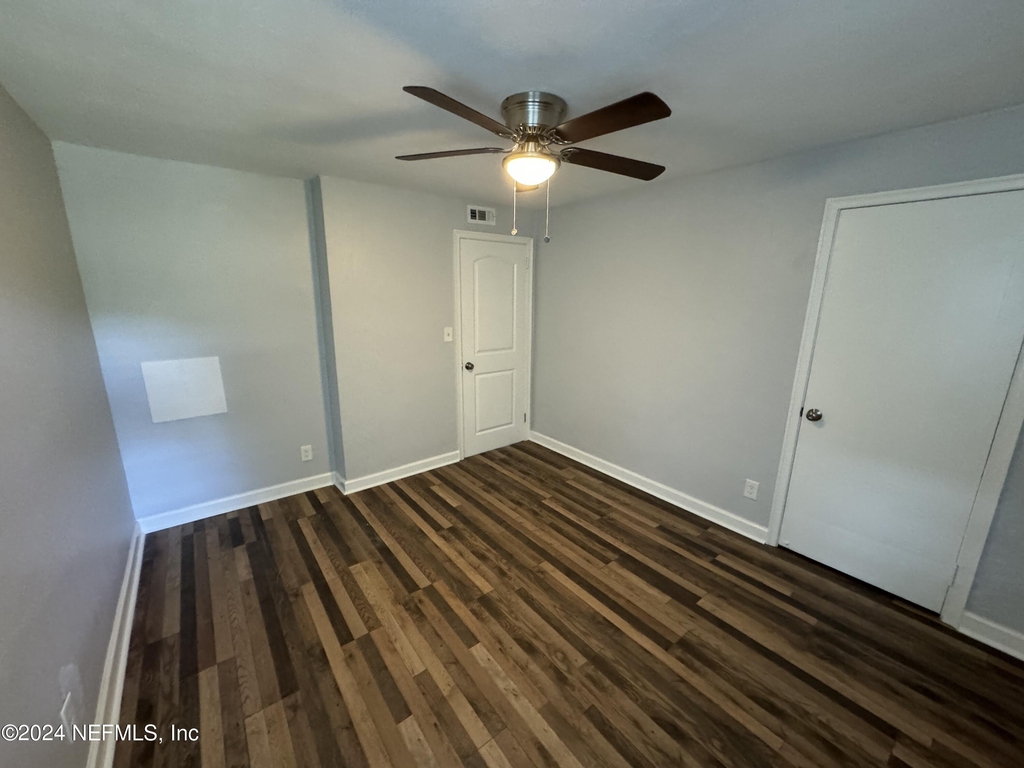 1284 Ingleside Avenue - Photo 3