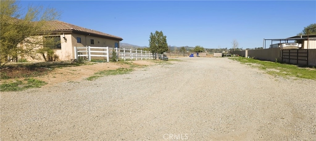 10750 Union Street - Photo 1