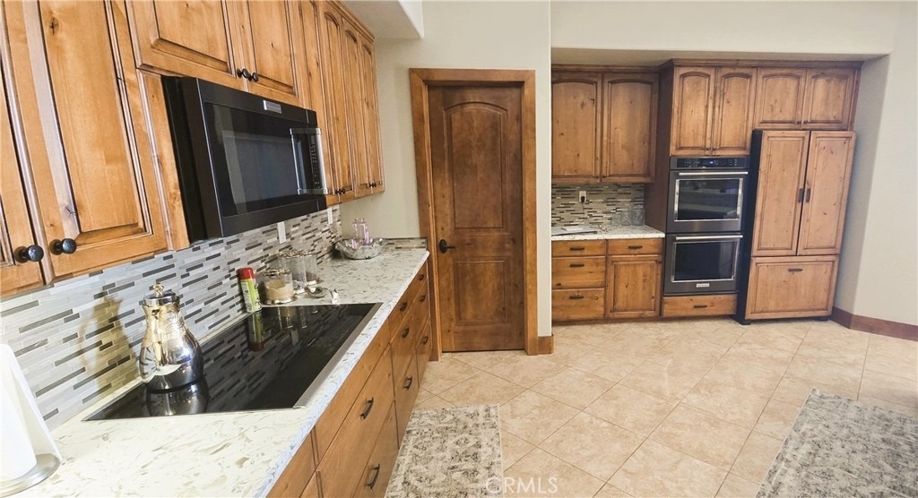 10750 Union Street - Photo 9