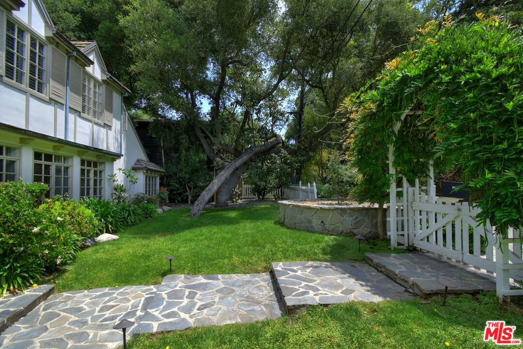 3254 Oakdell Road - Photo 5