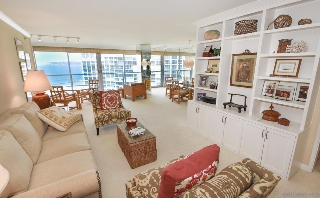 1750 Avenida Del Mundo - Photo 2