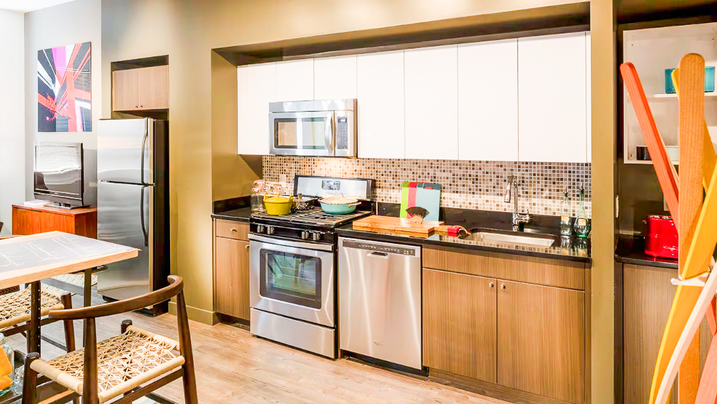 West 28th Street - Photo 1