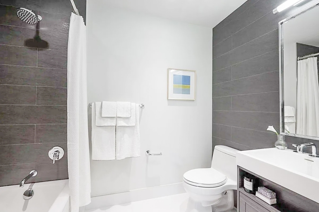10th Avenue - Photo 3
