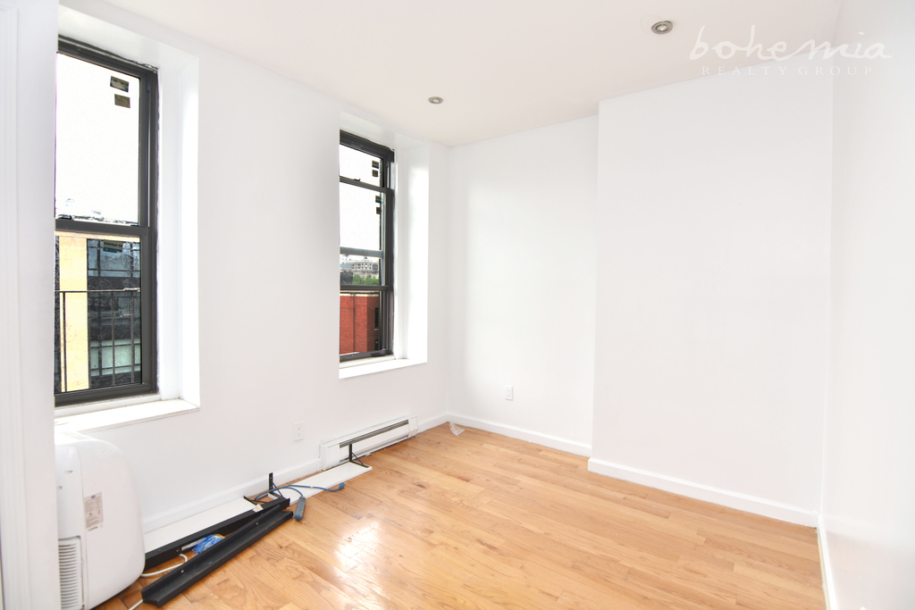953 Columbus Avenue - Photo 4